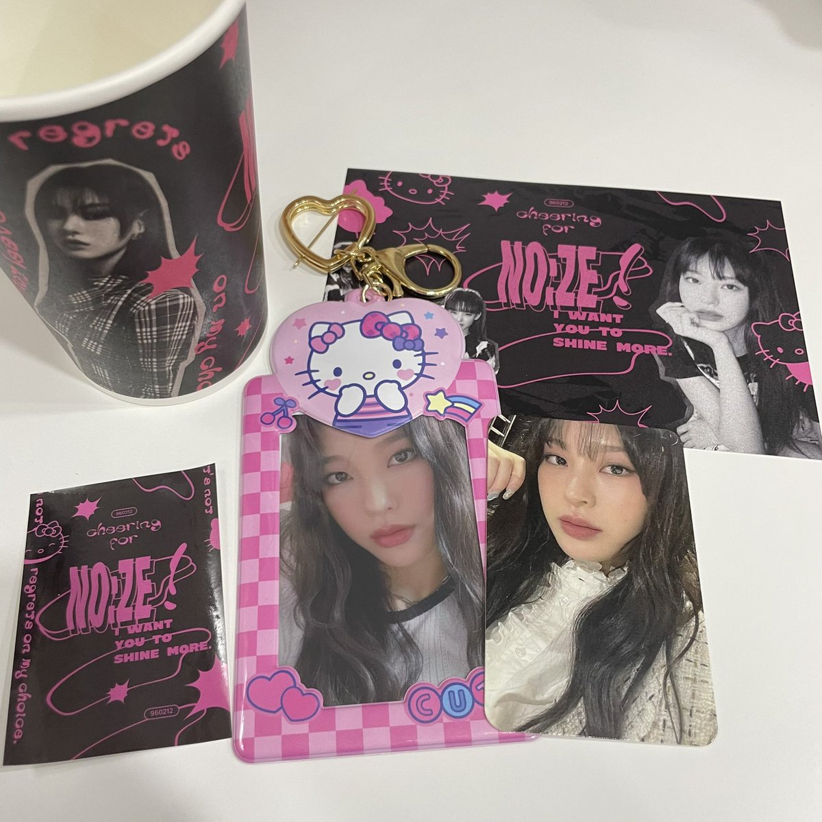 96O212's tweet photo. 예뽀 카페로제🖤💖 https://t.co/8bGjl1Bp5k