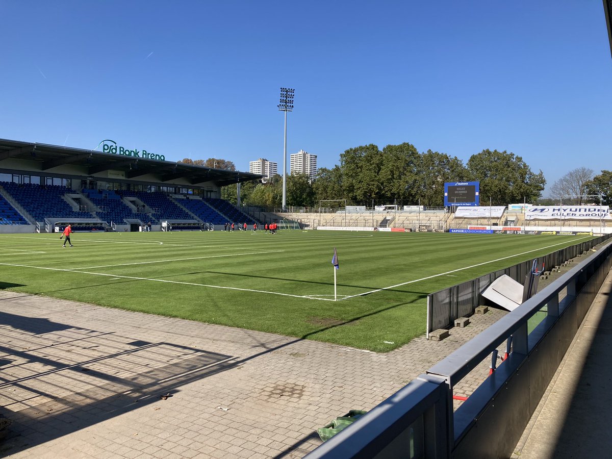 7755Soccer's tweet photo. 昨日は、🇩🇪4部の #FCGiessen と #FSVFrankfurt の試合を
観戦して来た。
今の1番近い目標である4部のレベルを直接見て、
感じられたのは凄く大きかった。
自分との差が大きいとは感じなかったけど、
自分の足りない部分やもっと伸ばすべき部分がより明確になった。
4部で試合をするのが楽しみだ。🔥 https://t.co/8AicI8yCle