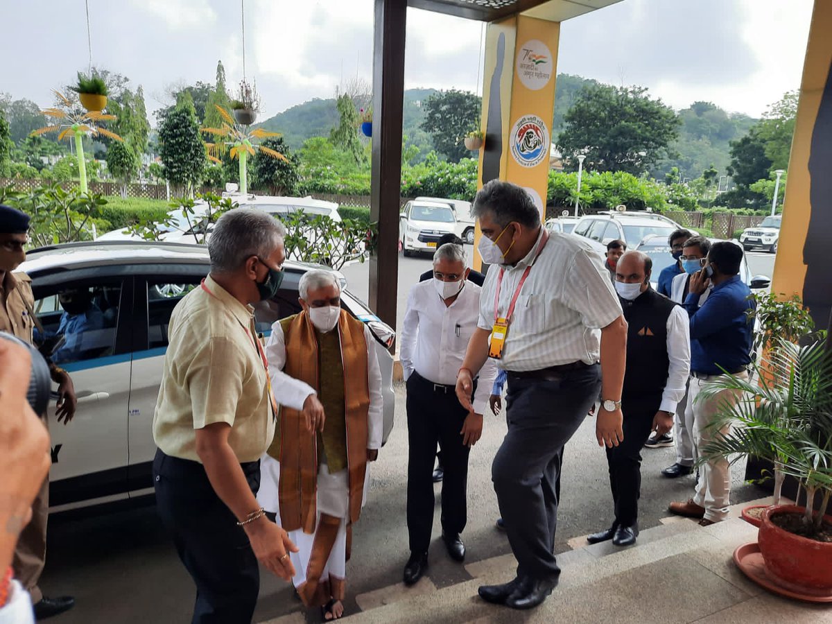 CZA_Delhi's tweet photo. The National Conference for Zoo Directors and Veterinarians - Inauguration by Hon'ble Minister of State, Environment, Forest & Climate Change and Hon'ble Minister of State, (Forest & Environment), Gujarat.
https://t.co/d3VQ1HkDJh
#zooconference
@AshwiniKChoubey
@MLAJagdish https://t.co/n0Y28vjEkb