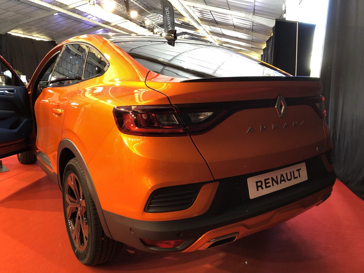 SalonAutoPau's tweet photo. La nouvelle #RenaultArkana est disponible dans le Hall Aspe chez la concession P.P.D.A (#Edenauto) ! 
Nous sommes certains que vous allez l’aimer 😉 https://t.co/JFX3F2IPmX