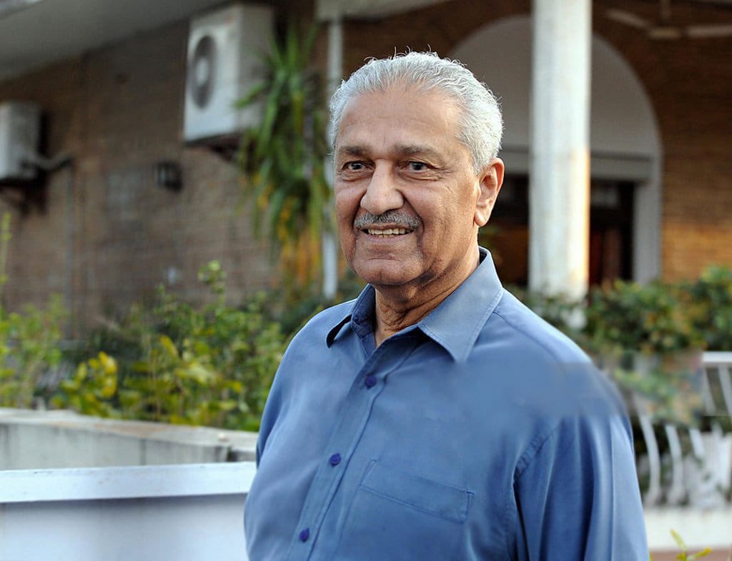 babarazam258's tweet photo. Sad to learn about the death of our national hero and asset who dedicated his life for our country. His contributions made us stand proud and strong. Sir, you will always be remembered as #Mohsin-e-Pakistan and we will forever be indebted to you. Thank you, #DrAbdulQadeerKhan. https://t.co/GuAMwurjk6
