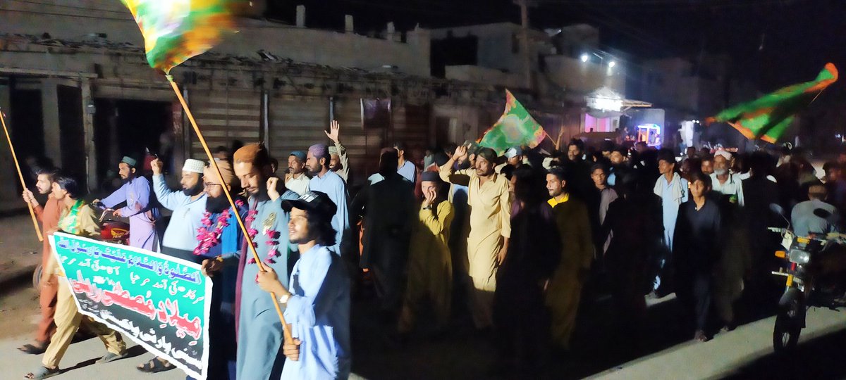 SunniPartyPak's tweet photo. Jcd:
Meelad Shareef Ka Juloos Allama AbulHasan Abdul Khalique Qadri Ki Qayadat Men Unit Qalati Brohi Se Unit Force Special Jalse Ki Taraf Rawana.
Sunni Party Pakistan
Jacobabad https://t.co/sJQyCsTyTJ