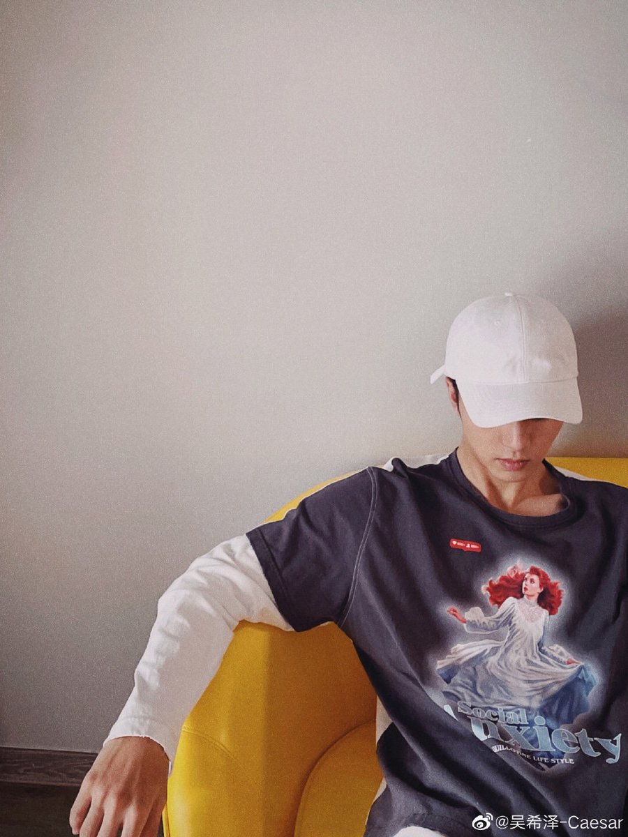 Caesarwu_TH's tweet photo. 21110  อาตี๋ซี อัพเดท พร้อมแคปชั่น" แชร์ภาพ"
💛💛💛💛

#吴希泽 #อู๋ซีเจ๋อ
#wuxize #CaesarWu https://t.co/NUqwcKWjlX