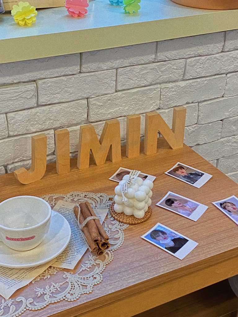 meoooow13's tweet photo. 컵케이쿠 보고 기절햇다네요 • •
쏘오오오오 큐티 ( ᵒ̴̶̷̥́ 8 ᵒ̴̶̷̣̥̀ ) 

@parkjamjam_kr https://t.co/OemLnuuam1