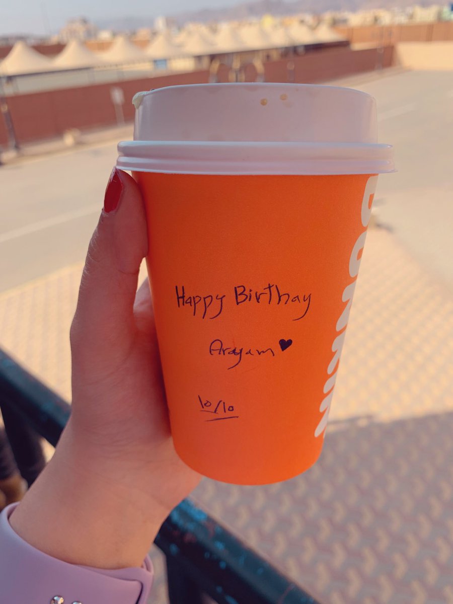 f_afrah's tweet photo. happy birthday😭❤️
وكبرتي يحلوتي عيد ميلاد سعيد ياربّ أعوامك تظلّها غيمة بيضاء مثل قلبك، وعام ينكتب فيه عُمر أطول لك وتبقين صديقتي وروحي واخُتي وكل عام وإنتي عيدميّلاد الأيام,ياحظ عام ضٌـوى فيه يوم ميلادك,كل عام وأنتي بخير يالوجه السّمح @axv_ll #October https://t.co/nZzsveqWdJ