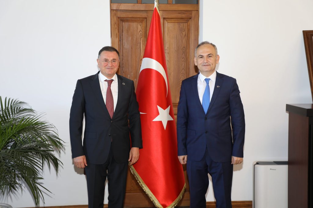 Lütfü Savaş