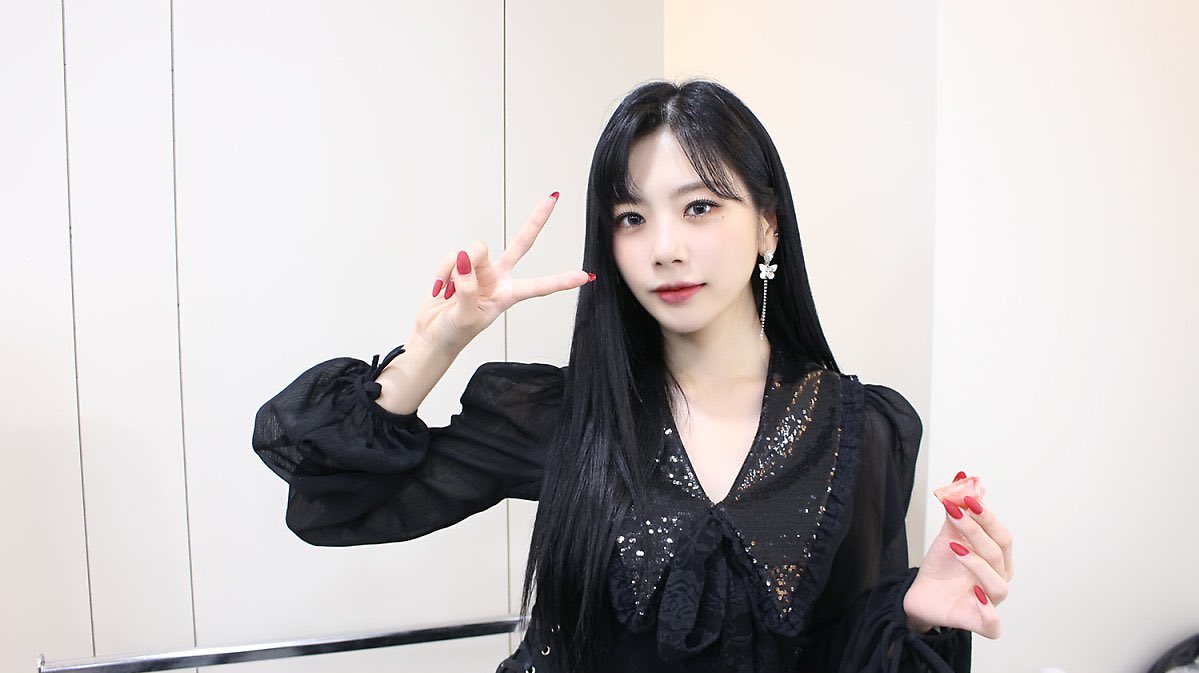 JIULOOKS's tweet photo. https://t.co/SpUEAL5qOa