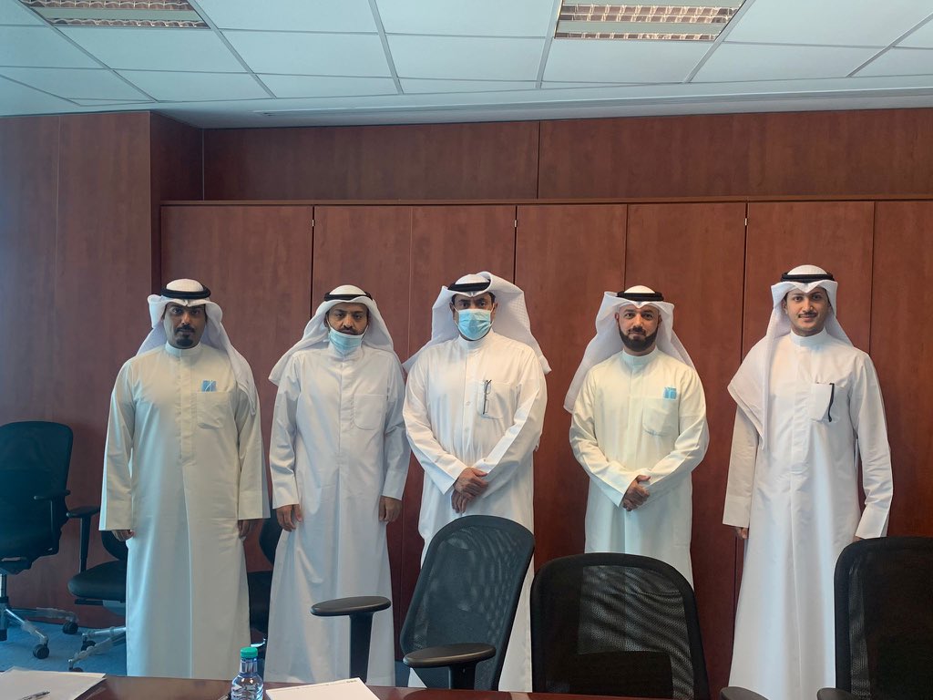 لقاء رئيس نقابة ايكويت مع نائب مدير شئون القوى العاملة الوطنية السيد سلطان الشعلاني والسيد بندر العدواني والسيد محمد السرهيد 
كل الشكر والتقدير لهم لتعاونهم واستجابتهم لحل مشاكل الموظفين  

والشكر موصول للزميل جمال الدوسري