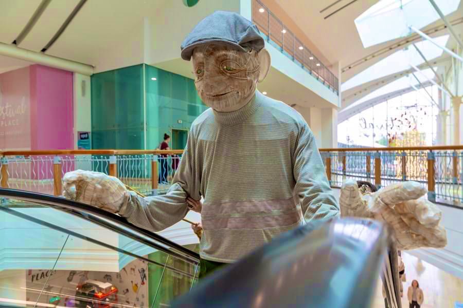 As part of <a href="/proteustheatre/">Proteus</a>’s #PROTOPIA festival Daniel was spotted on the escalators at #Basingstoke’s <a href="/FestivalPlace/">Festival Place</a>. #walkofthedandelion