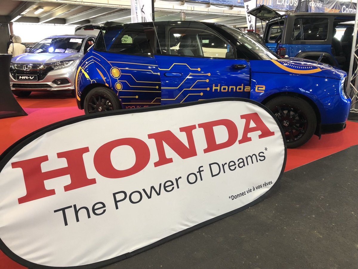 SalonAutoPau's tweet photo. Le Groupe Clim expose la nouvelle #HondaE dans le Hall Béarn 😉
Venez rencontrer l’équipe de la concession pour en savoir plus sur ce modèle électrique 154CH ! https://t.co/ZEry0q2eh4