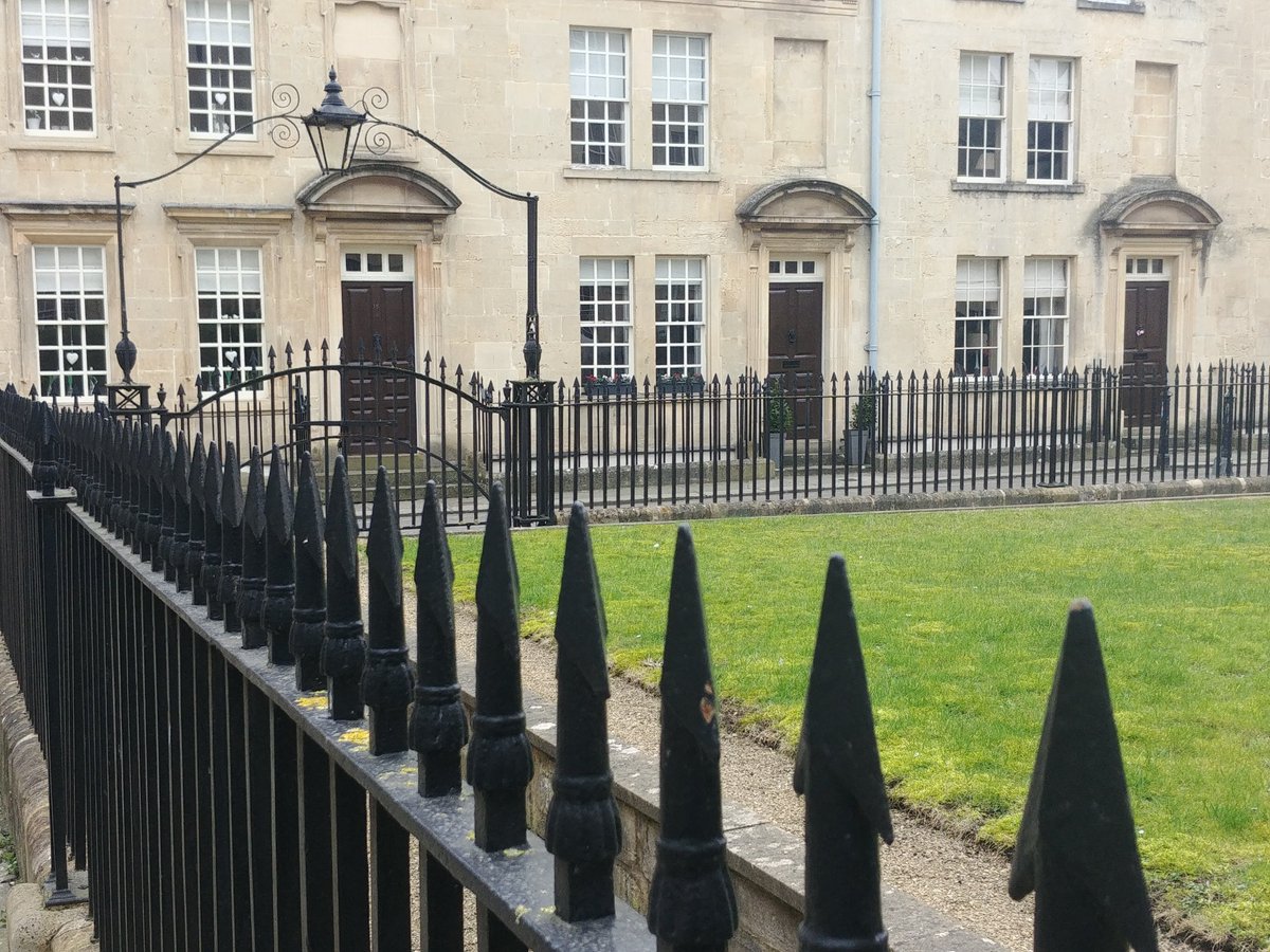 bathguidez's tweet image. Bridgerton tours continuing really well into October, very rewarding. cityofbathguides.com