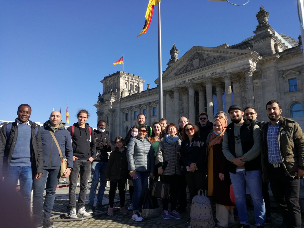 stark_koeln's tweet photo. Danke an alle, die über das Crowfunding der @paxbank die Studienfahrt von jungen Menschen aus dem Kölner Norden nach #Berlin ermöglicht haben.  #wo2oder3 #EnjoyDemocracy #DemokratieMachtStark https://t.co/0b8ogWRmWf