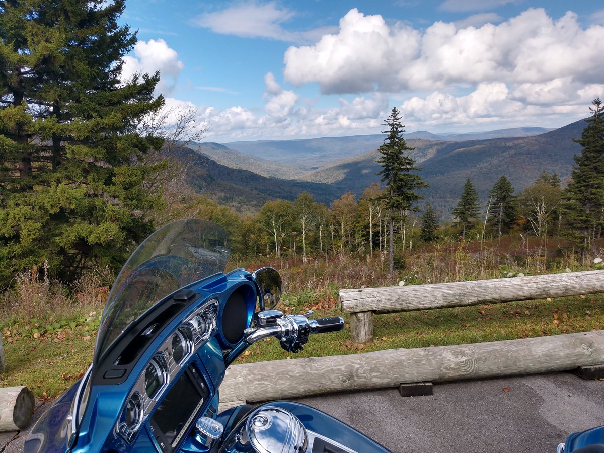 ijustwant2ride's tweet photo. Random Pic from one of our #mtorcycle #rides https://t.co/6F4DQol5nk