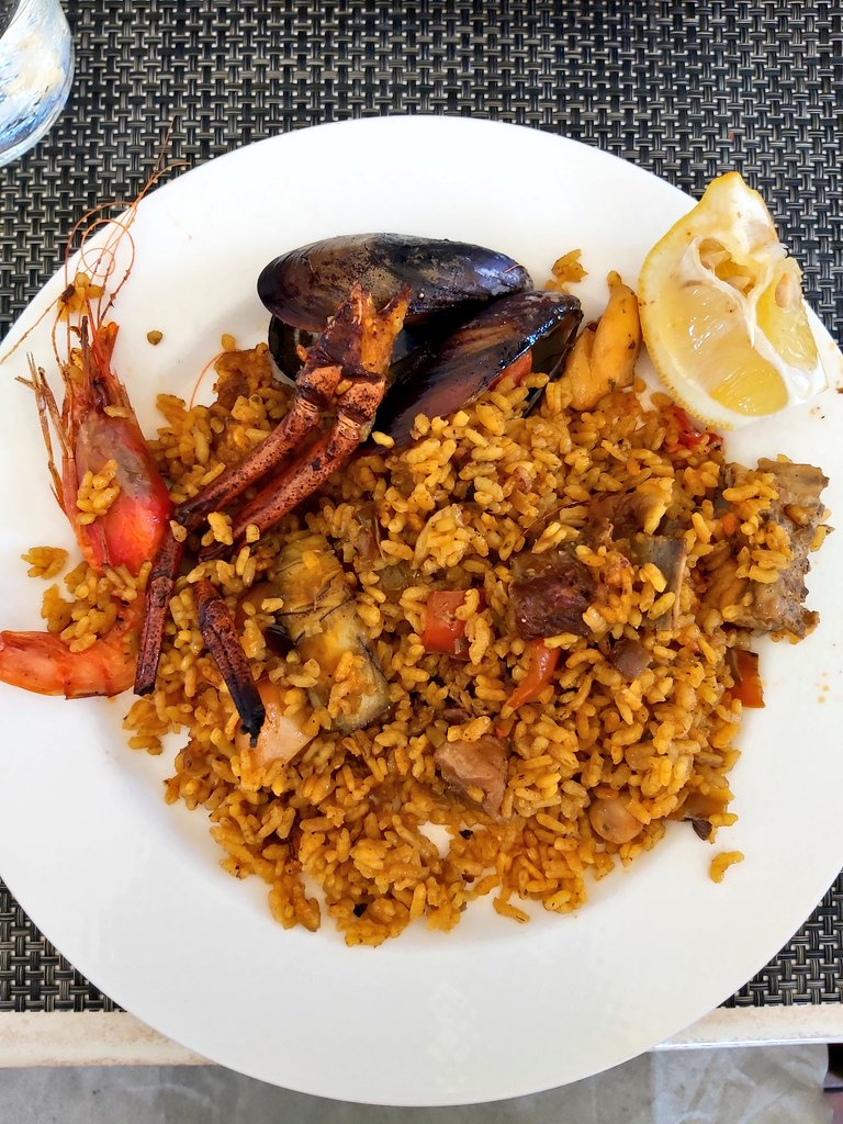 theislandbeyond's tweet photo. 🕙14📍L'Arcada Restaurant | There's no best way to end this trip than a great paella with friends 🥘 #visitcalador #somdemallorca #visitsantanyi #balearestb @santanyitourism @somdemallorca @ajsantanyi @balearestb https://t.co/Tzpv3aTY7G