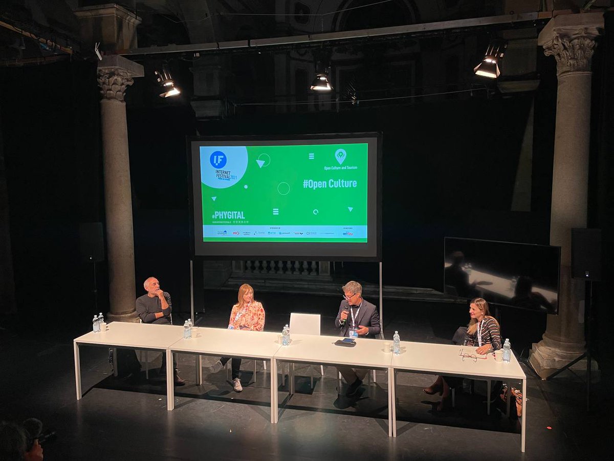 Il primo panel di #openculture pone l’accento su come rendere  la digitalizzazione dell’esperienza culturale un'opportunità e non  limitante a causa della pandemia.
intervengono Giorgio De Finis, Manuela Ennas, Maria Elena Colombo e in streaming <a href="/mante/">massimo mantellini</a>. 
Conduce <a href="/antpavolini/">antonio pavolini</a>.