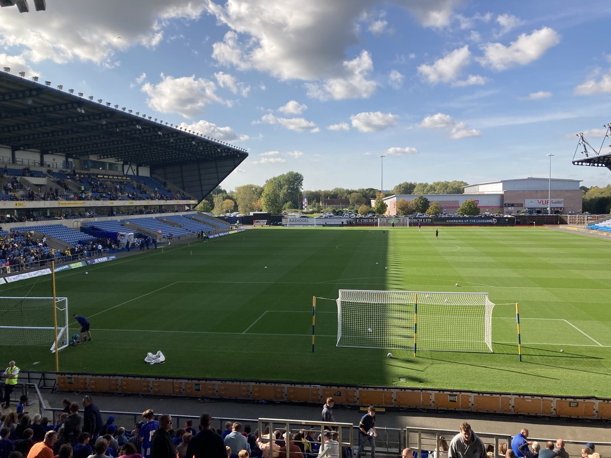 AcademyOUFC's tweet photo. Mickey Lewis tribute fixture…fans young and old from across all parts of the region out to pay tribute to a true Oxfordshire footballing hero. #mickeylewis #OneForTheRoad https://t.co/8ZsEEWs2PI