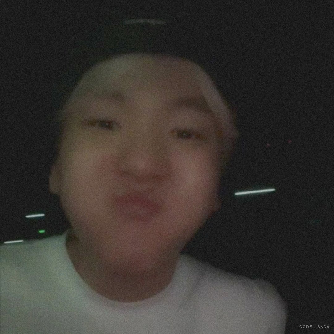 codeB5O6's tweet photo. 백현이!!! >< https://t.co/YzvuNXvSjM
