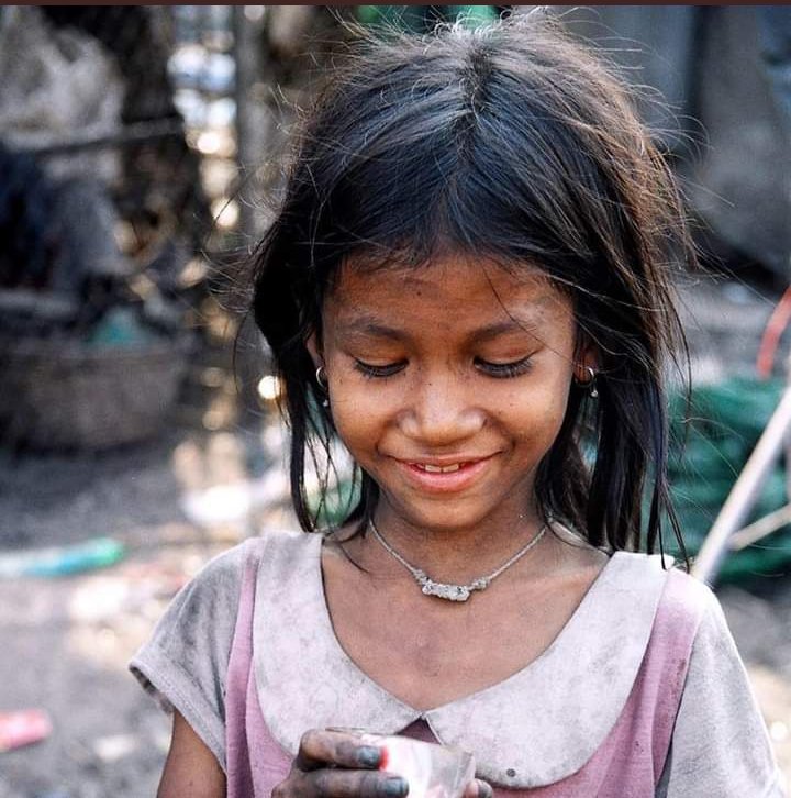 Tiasha44's tweet photo. #MakeSmileBangladeshWithJimin 
#MakeSmileBangladeshWithJimin 
@BTS_twt 
@bts_bighit 
Happy Birthday Our Mochi🥰One of our happiness 🥰 We BD🇧🇩Army's are trying to make a memorable things on your birthday💜 https://t.co/tVfvB5PsYN