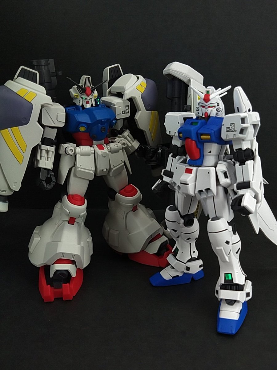 fleer5922's tweet photo. #バンダイ HGUC ガンダム GP03 ステイメン 完成。シリーズ初期のABS関節に豪快モナカ、スラスター塗装の煩わしさが故に長く手が伸びなかったが、遂に観念した。途中何度か苦戦したがユニークなフォールディングギミックのおかげでモチベーションが保てた。これでソロモンに帰れる。#完成品62 #UCLO https://t.co/GLkOiU1LSf