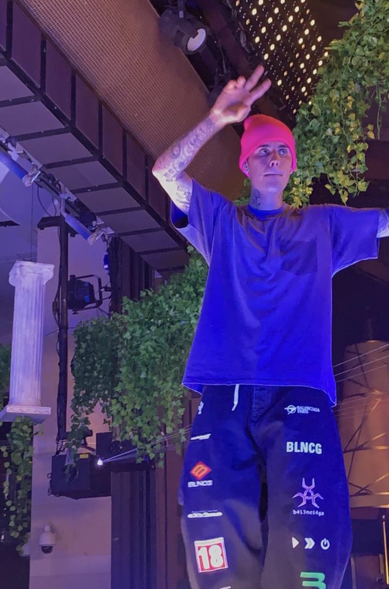 irenicbieber's tweet photo. https://t.co/xS7IZtF1FK