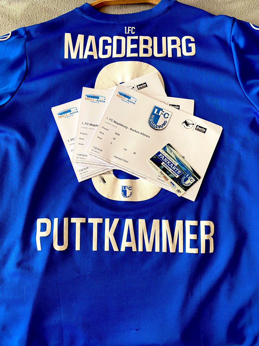 BeachMissingBee's tweet photo. Finally 🤩 #BeckFCM @1_FCM @stepu8 #EINMALIMMER #scheiszZwiebellook #Beck https://t.co/HNXXSaPlR3