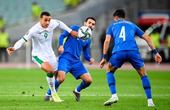 Во втором домашнем матче подряд сборная Азербайджана проигрывает 0:3. В сентябре с таким результатом мы уступили на Олимпийском стадионе Португалии.
И нахуя вот эти игры!? Ясно, что Ирландцы или Португальцы захотели бы забили бы даже 30 голов. Кому нужны эти игры!?