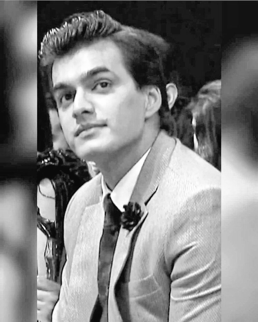 SimranS51082908's tweet photo. हजारो महफिले हैं और लाखों मेले हैं,लेकिन जहाँ तुम नही वहाँ हम बिलकुल अकेले हैं ❤🥰
#shivin #shivinforever #MrsSMK #MrandMrsKhan ♥️🧿 https://t.co/fAmY84ytEF