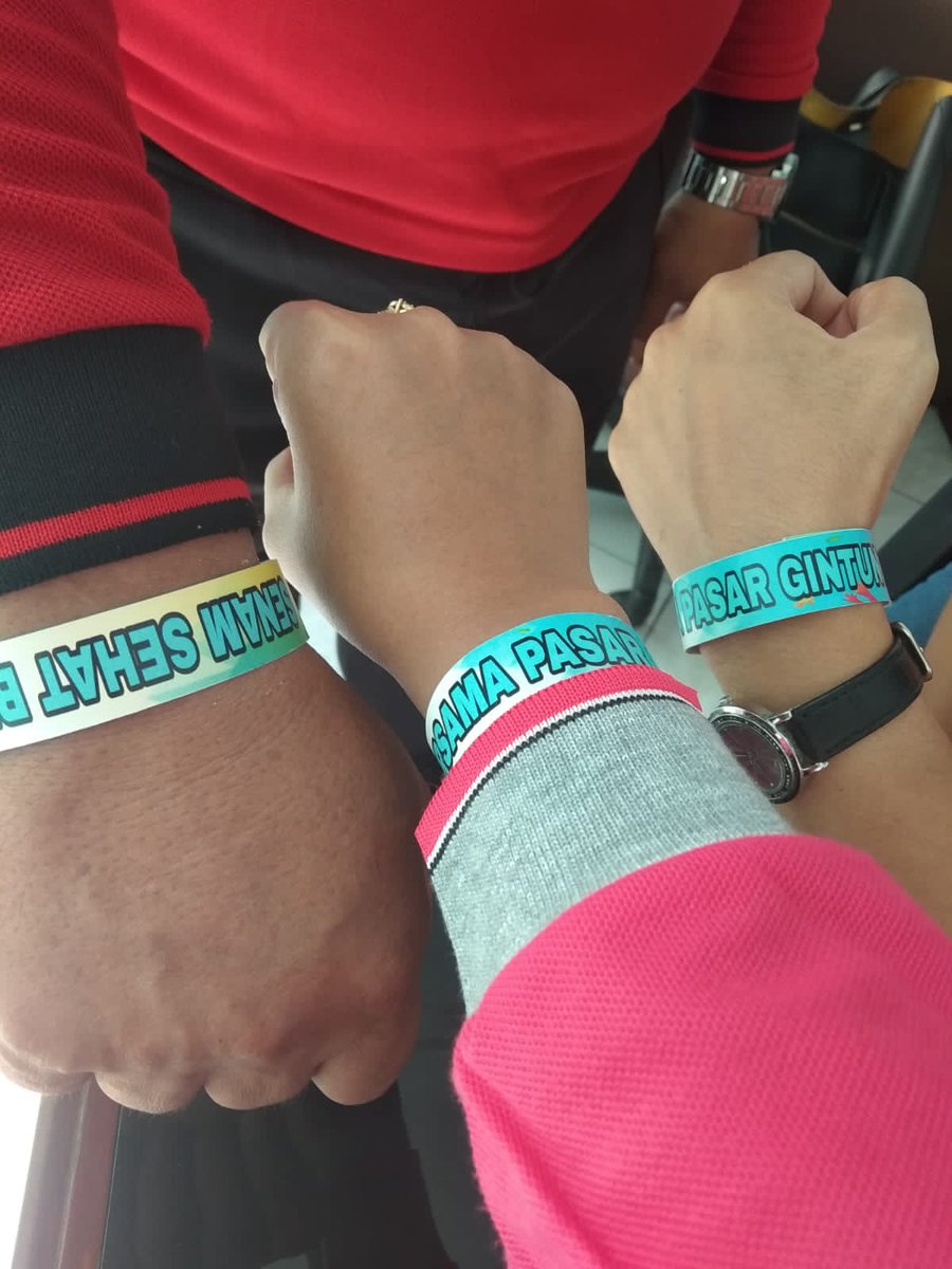 "We have a pretty solid team"
~Alex Nwaka~

Salam Hangat Dari Pasar Gintung!