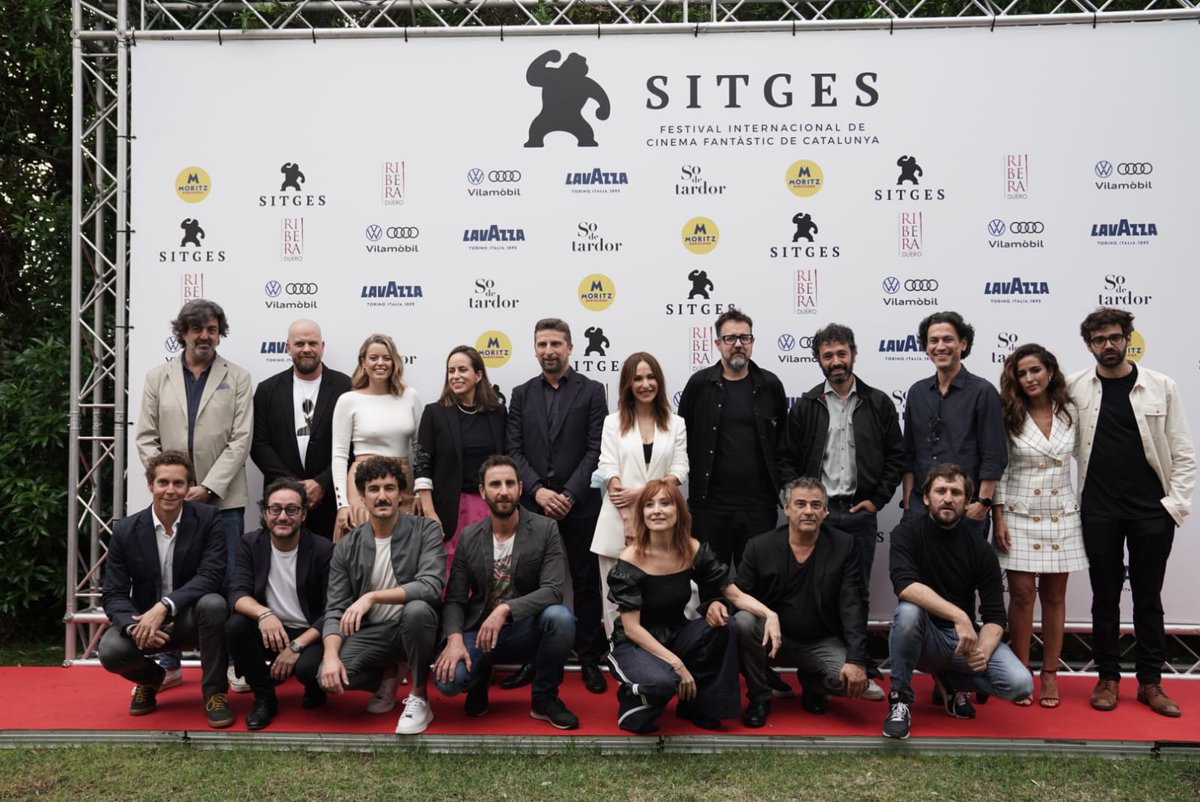 sitgesfestival's tweet photo. 😴 El elenco de HISTORIAS PARA NO DORMIR ha llegado a #Sitges2021 https://t.co/8vRCWkWG7Y