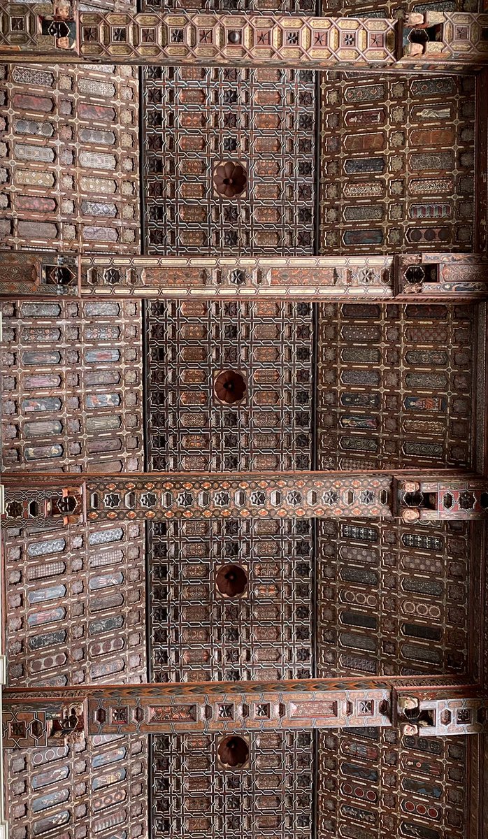 anavmor's tweet photo. La techumbre mudéjar de la catedral de Teruel. OJO. https://t.co/L3D7olq0nc