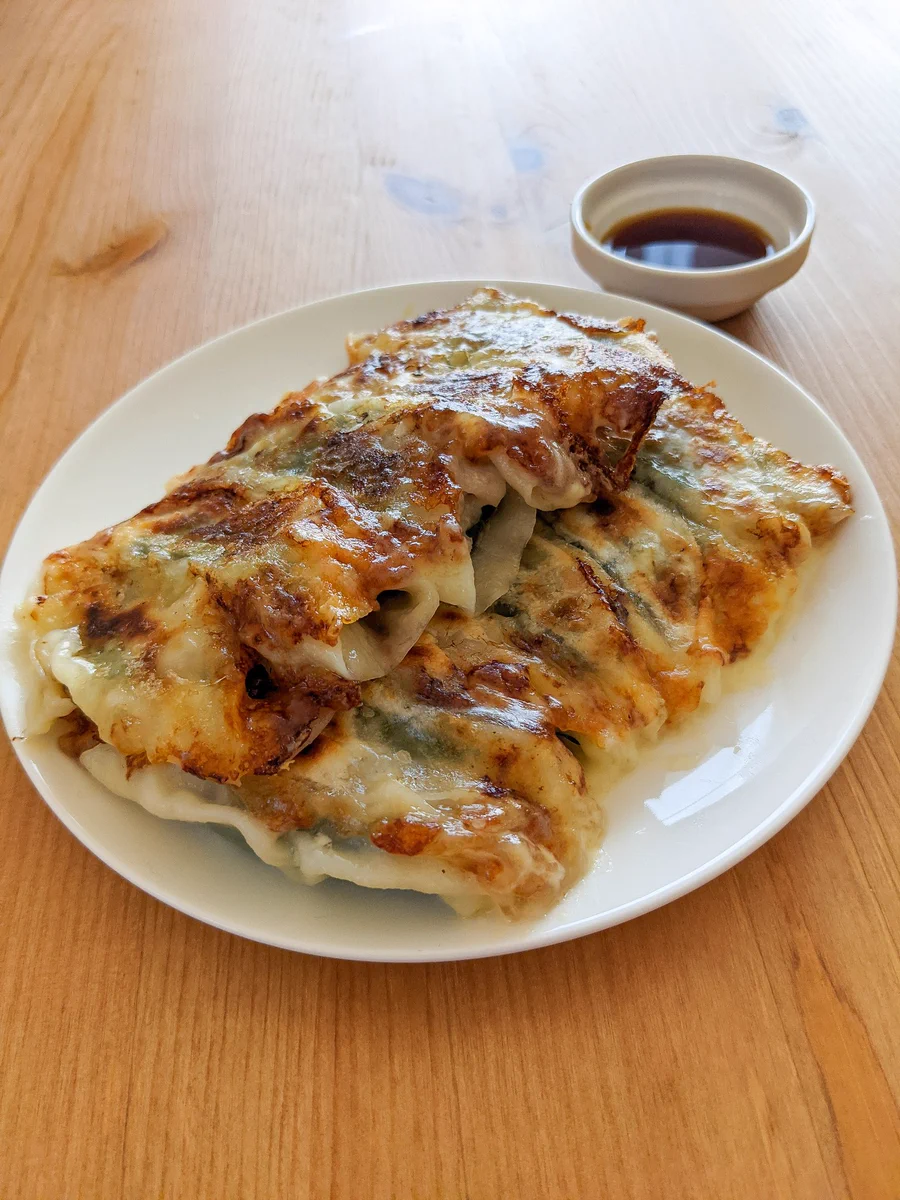 止まらない美味しさに仕上がる？！「餃子の皮」を使ったアイデアレシピ！