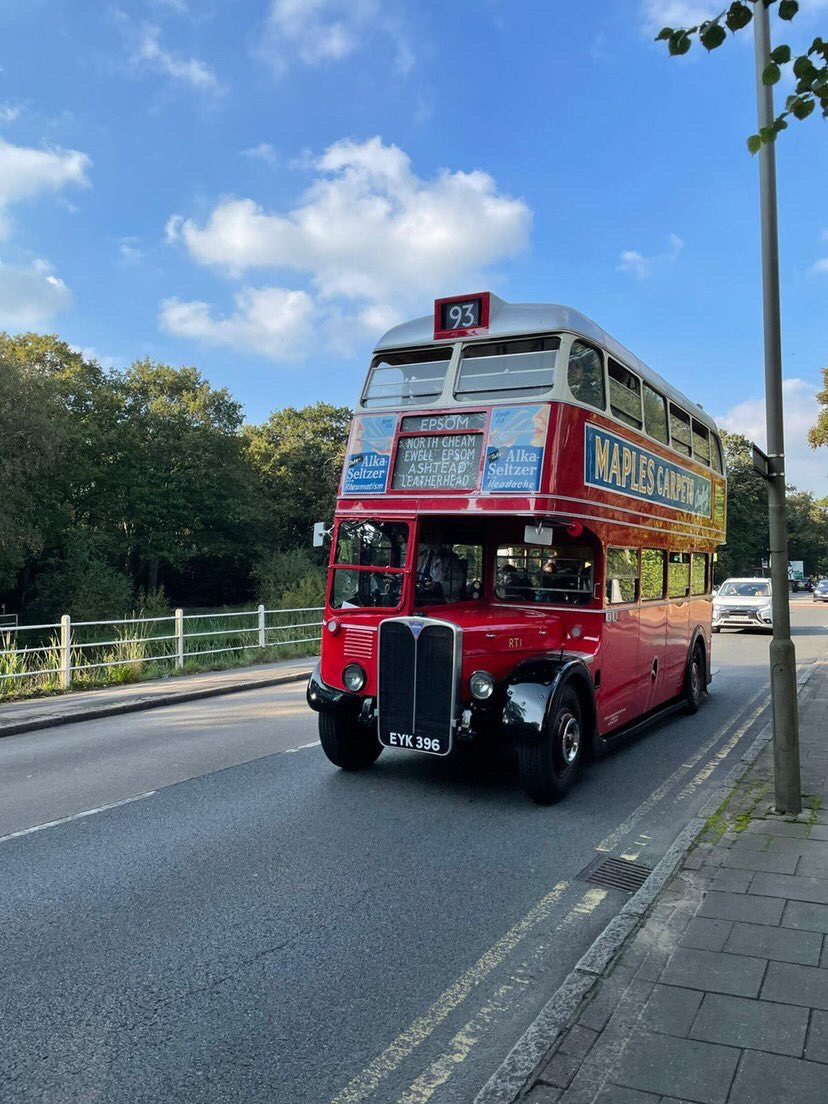 WimbledonVil's tweet photo. Did you happen to see yesterday’s lovely vintage service?
.
.
[photo credit: The Parkside Project on Instagram]
#WimbledonVillage #wimbledon #london #WimbledonCommon  #gramminginlondon #mysecretlondon #mytinyatlaslondon #prettycitylondon #londondecanted #london_city_photo https://t.co/AE5mBgw4w9