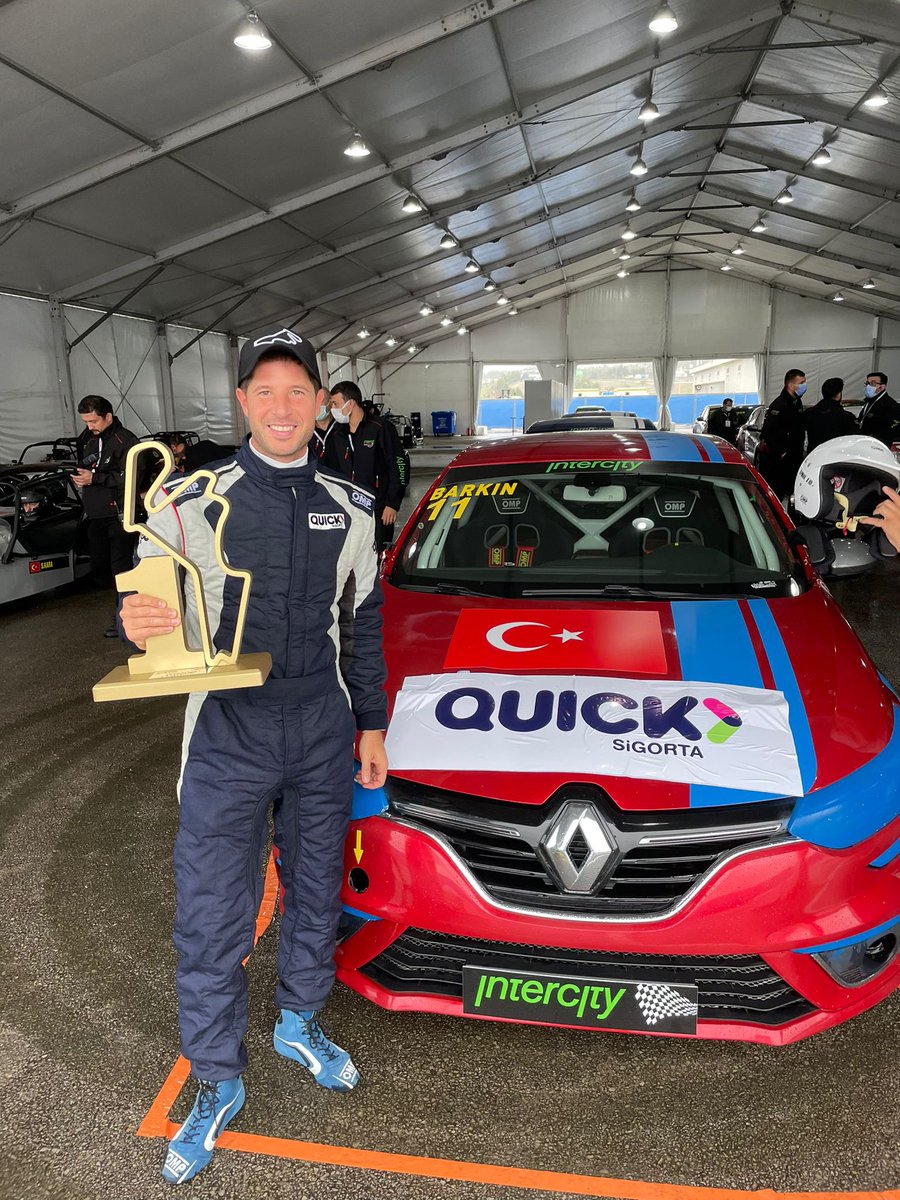Quick Sigorta Barkın Pınar ile zafere ulaştı! 🥇

Tüm dünyanın ilgiyle takip ettiği #F1’in İstanbul Park yarışı öncesi gerçekleşen #IntercityGoldCup’ta Barkın Pınar 1. oldu! 🏎

Sponsoru olduğumuz Barkın Pınar ve ekibini tebrik ederiz. 👏🏻