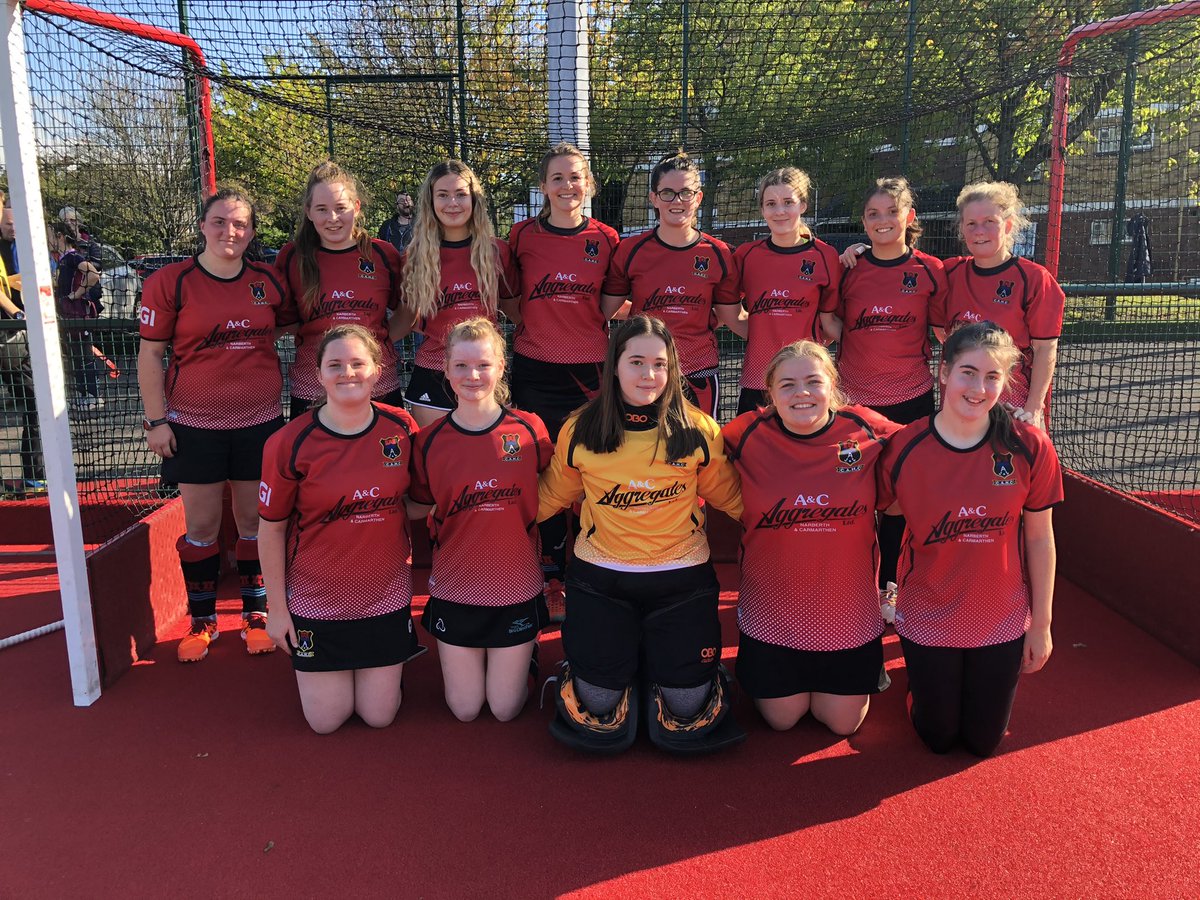 An amazing 11-0 win for the 2XI against Cardiff Medics 3rds🏑

An early start but a very strong performance from all the girls in warm weather☀️

#HockeyFamily #Win #HockeySundays