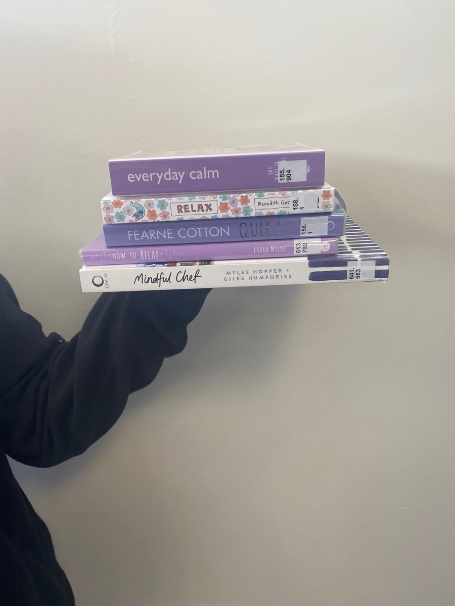 Discovermore's tweet photo. On world Mental Health day- borrow a book β€οΈ
#PenlanLibrary @LibrariesWales https://t.co/tZJVp35LKD