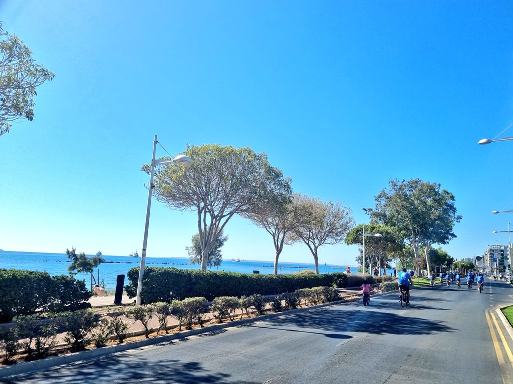NogaCaspi's tweet photo. Thank you @CyprusMFA🇨🇾 and FM @Christodulides for the invitation to be part of #MFAandFriends 🚴♂️🚴🏻♀️team
Cycling🚴🏻♀️ together by the sea & around beautiful #Limassol is an extraordinary experience!
#StrongerTogether
#BlueRoute💙
#ProstateCancerAwareness
#EuropaUomo #KMeaters https://t.co/CNqwYZtJvJ