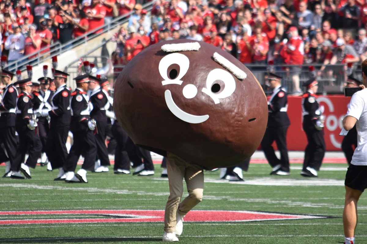 Brutus_Buckeye's tweet photo. 😮‍💨 I think I ate too much last night https://t.co/0JakmDXchX