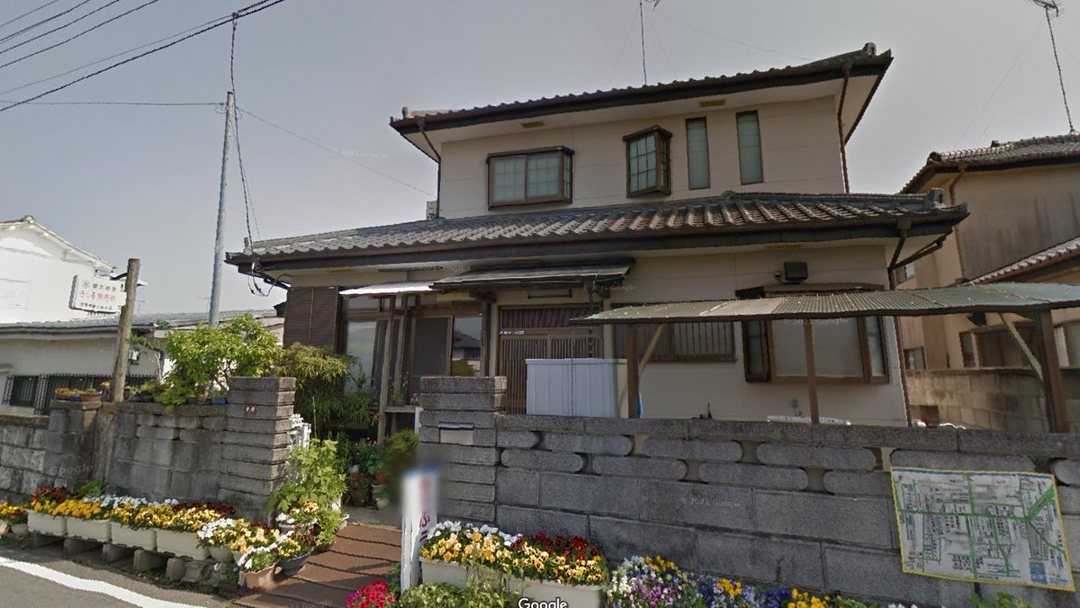 運転免許センターの立地はどこも大体悪いけど 最寄り駅に券売機がなくて駅前の民家できっぷを買うしかないのは恐らく栃木だけ Togetter
