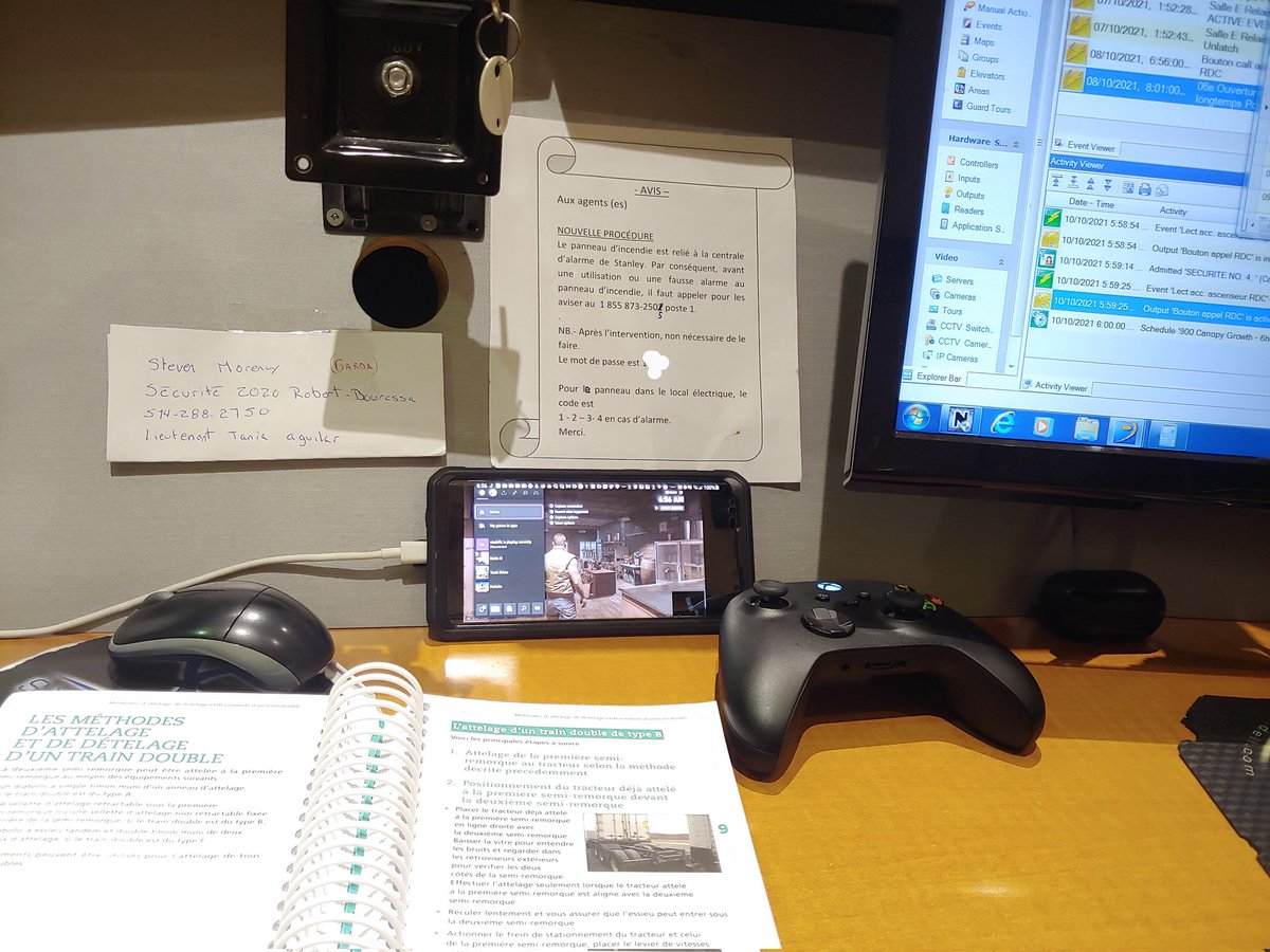 NickBart's tweet photo. @XboxP3 Working, studying, playing on my SeriesX💚  remotely.  Thank you Mr. Spencer https://t.co/nQxpwpVWjB
