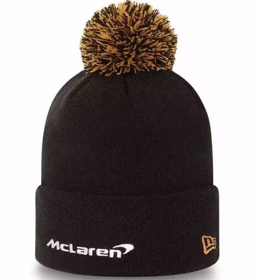 Time for a McLaren giveaway 😁 This time i will be giving the winner a bobble hat all you need to do is RT this tweet and i will announce the winner at 6pm on monday ! #McLaren #landonorris #danielricciardo