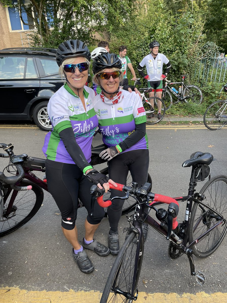 SamLouiseC's tweet photo. Well done Mum!! 🚴🏼‍♀️💜💚💜

@Velindre @JiffyRugby @WhiteRockEventz @AndrewScottLtd @SWWCancerFund @PeterLynnPtnrs @PennardGolfClub https://t.co/VgvPdanTCf