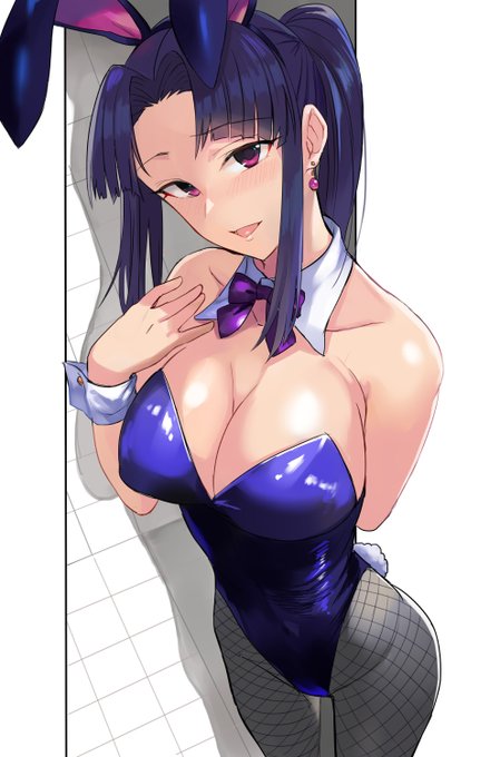 みんな帰宅した後、バニーガール衣装に着替えた水野さんと資料室の整理したい🐰 