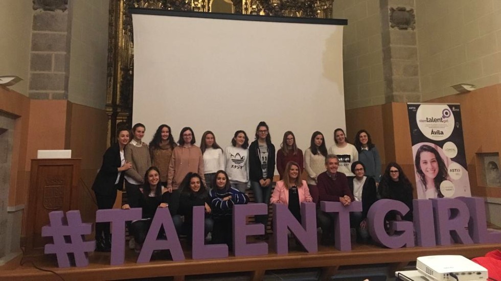 Animan a inscribirse en la nueva edición del Stem Talent Girl Ávila
#TalentGirl 
avilared.com/art/57643/anim…
@StemTalentGirl <a href="/STEMTalent/">STEMTalent</a> <a href="/Patrikaselmoon/">Patricia Caselles</a> <a href="/AvilaEducaJCYL/">AvilaEduca</a> <a href="/educacyl/">Educación JCyL</a> <a href="/CFIE_Avila/">CFIE_Avila</a> <a href="/RuthRuthpindado/">Ruth</a> <a href="/jfcohdez/">José Francisco Hernández</a> <a href="/jcyl/">Junta de Castilla y León</a>