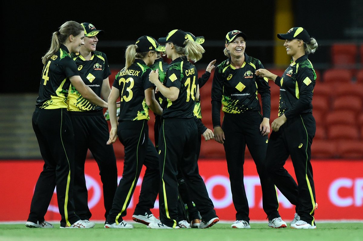 Sportscape__'s tweet photo. Australia end the multi format series beating India in the 3rd T 20 by 14 runs

Australia win the multi format series 11-5.

#AUSvIND https://t.co/FrWtCXj0u7