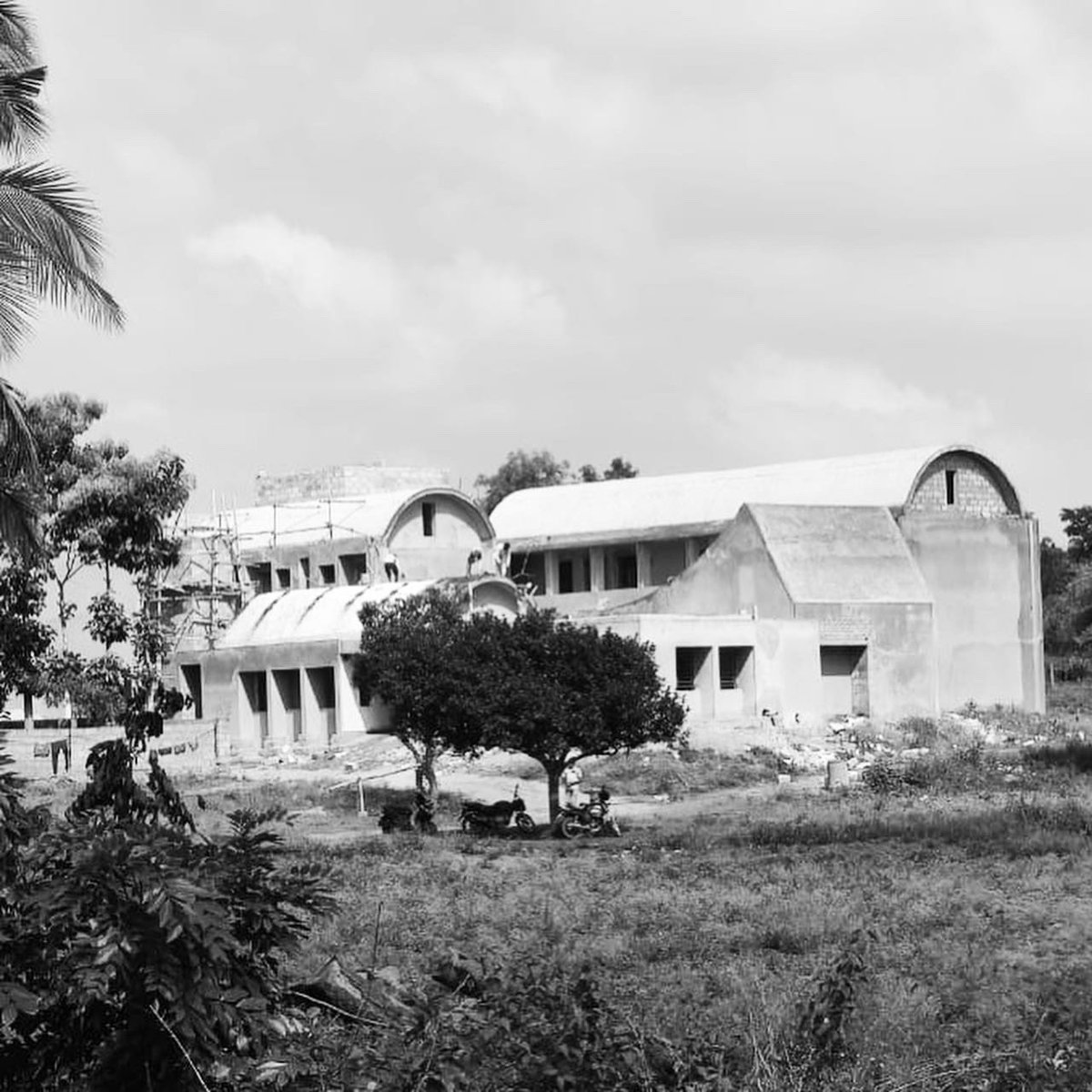 BetweenSpacesAr's tweet photo. @BetweenSpacesAr is engaged in doing projects of varying scale and typology. 
This is an #institutional building for St. Vincent’s Church Congregation at #Mysore https://t.co/5sv58RfKUs
