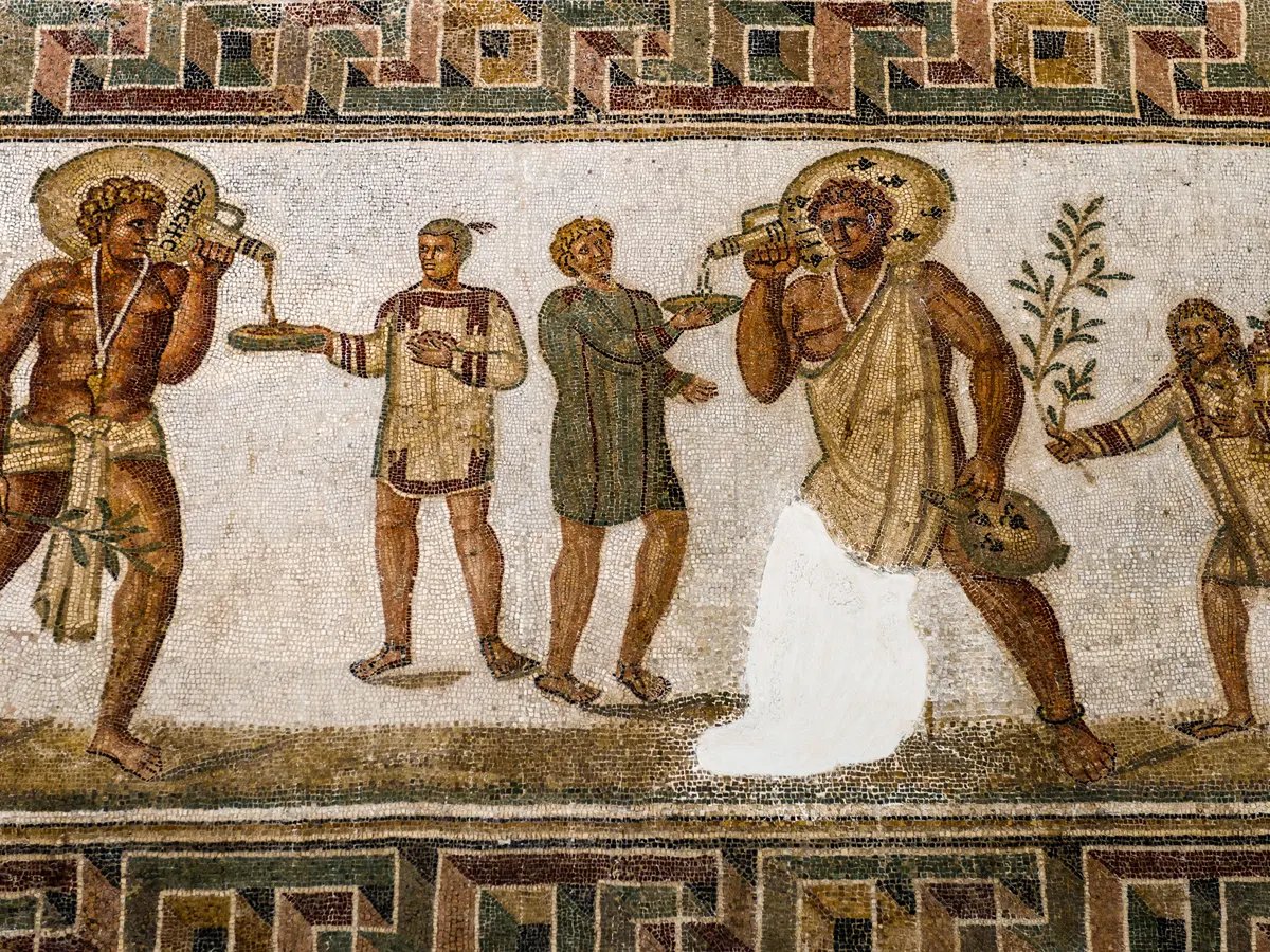 Фециалы в древнем риме. Постоялые дворы и таверны в древнем риме и греции. Рассказ о рабстве в древнем риме 5 класс история. Европейцы узнали о бананах благодаря согласно древнеримским. Рисунок по истории рабство в древнем риме.