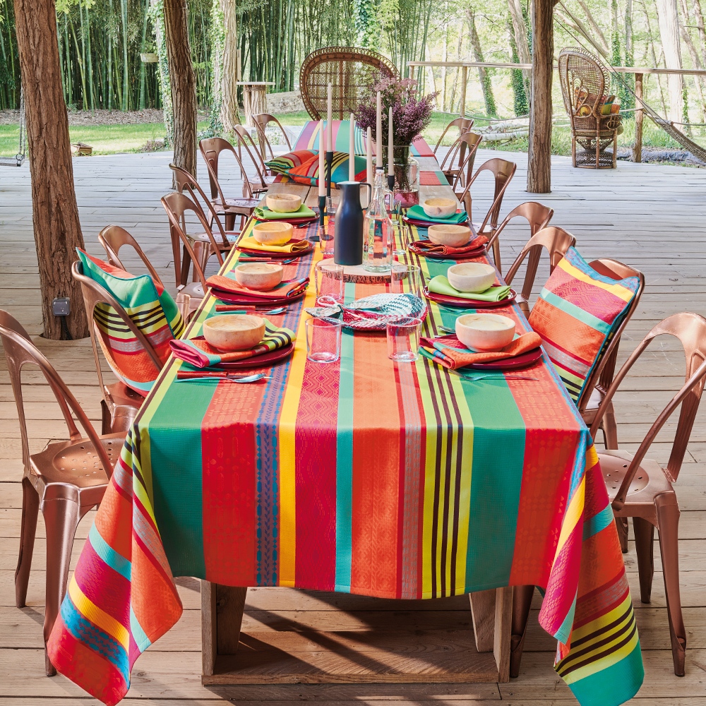 Didriks190's tweet image. The new @GTlinensUSA Mille Arizona Pampa table and home linens are a burst of bright and bold color for any table. 

Shop now: l8r.it/Savo
.
.
#garnierthiebaut #frenchlinens #acryliccoated #innovativefabric #madeinfrance #tablecloth #colorful #dinnerparty #gettogether