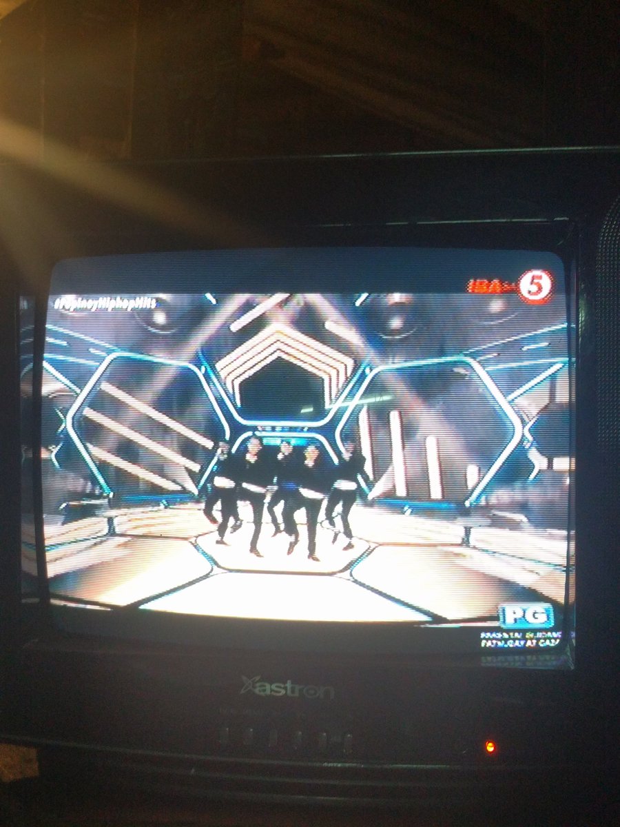 RJCorpuz11's tweet photo. #DBG5
#PoPinoyHipHopHits https://t.co/d6GgyAekgu
