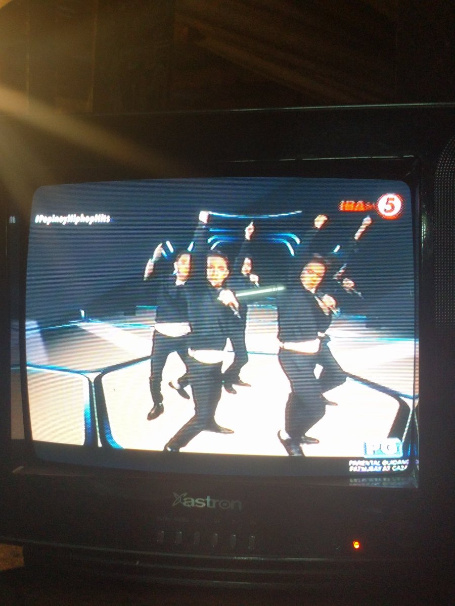 RJCorpuz11's tweet photo. #DBG5
#PoPinoyHipHopHits https://t.co/d6GgyAekgu