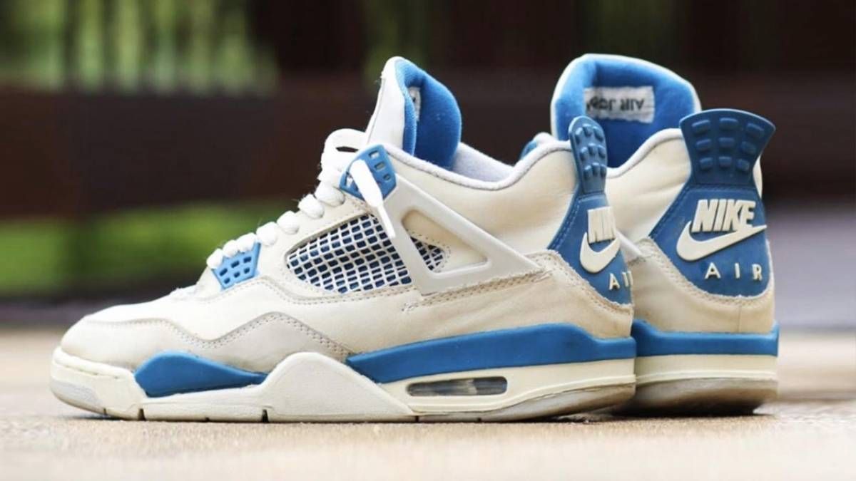thesolesupplier's tweet photo. The OG Air Jordan 4 "Military Blue" from 1989 is making a comeback NEXT YEAR! 💙

FIND OUT MORE: https://t.co/lslxIHsmOg https://t.co/75q2o3nM0c
